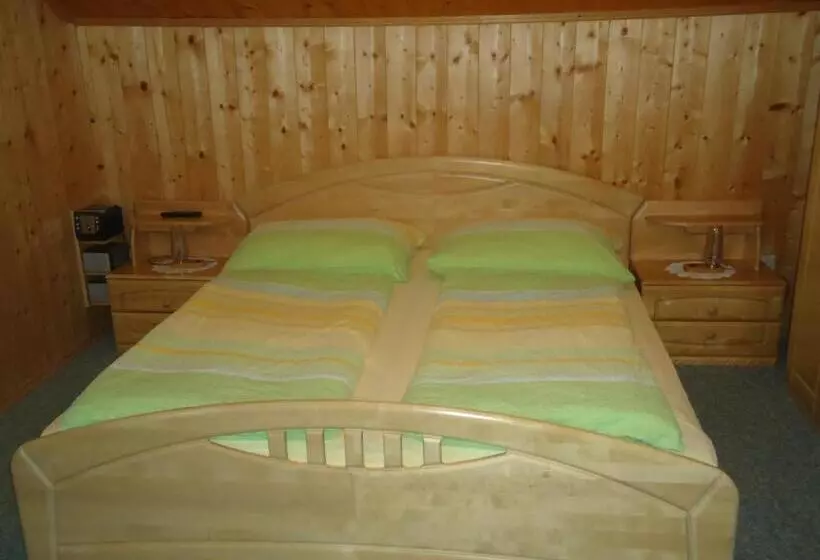 ベッドアンドブレックファースト Pension Wald