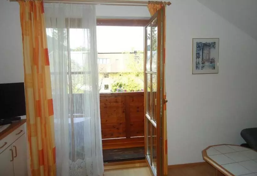 ベッドアンドブレックファースト Pension Wald