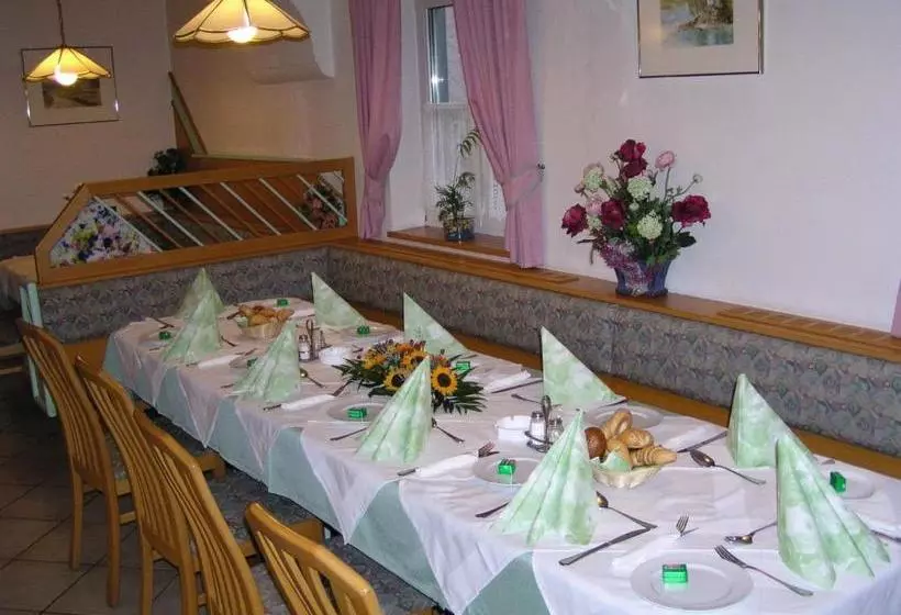 ベッドアンドブレックファースト Rosam