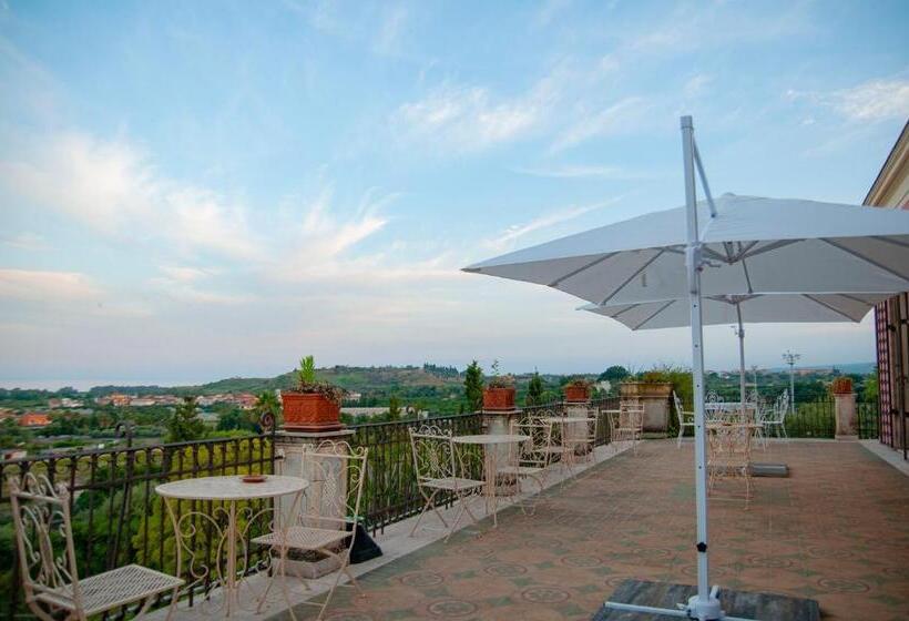 בית מלון כפרי Antico Borgo Etneo Agriturismo