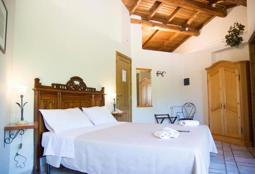 בית מלון כפרי Antico Borgo Etneo Agriturismo