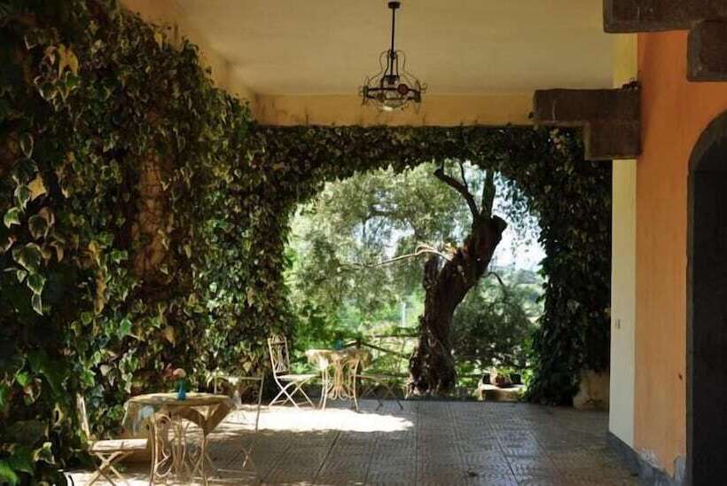 בית מלון כפרי Antico Borgo Etneo Agriturismo