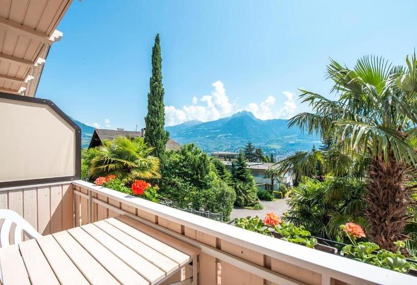 Glanzhof Hotel & Apartments