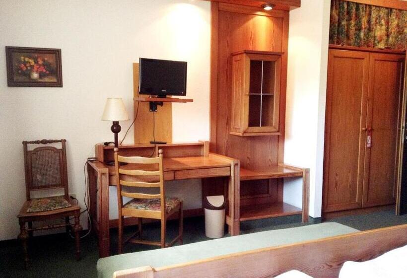 فندق Grünes Türl