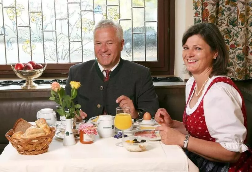 ホテル Grünes Türl