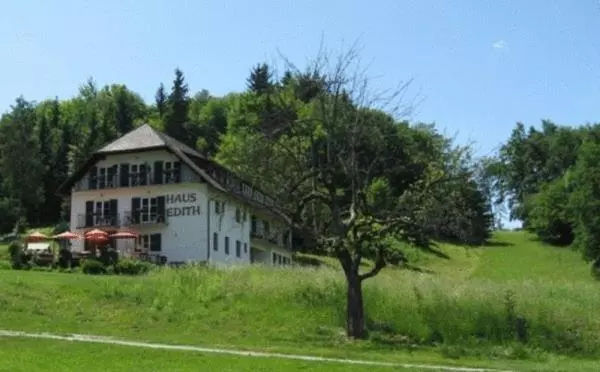 Отель Haus Edith
