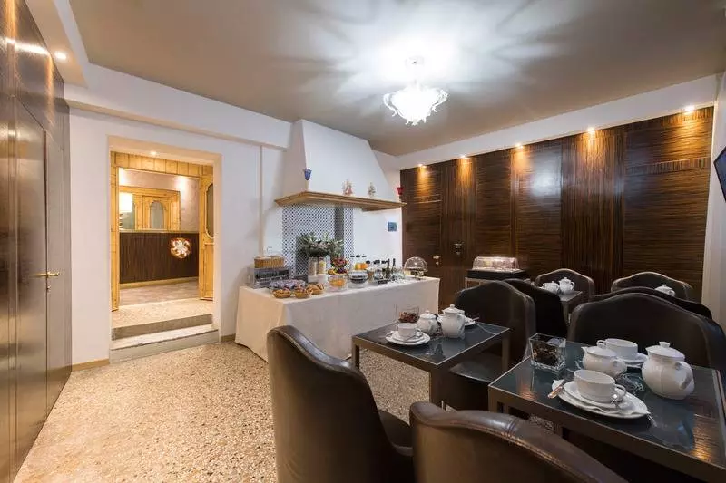 هتل Locanda Leon Bianco On The Grand Canal