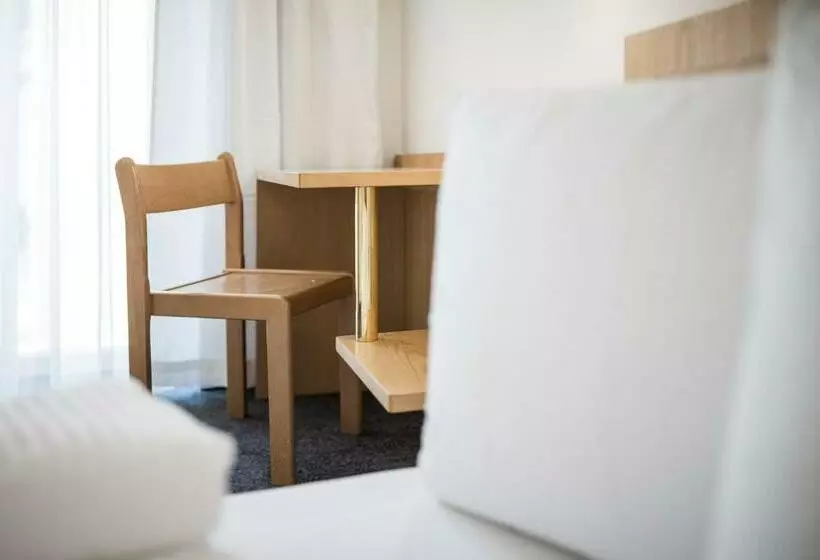 酒店 Mondschein Rooms