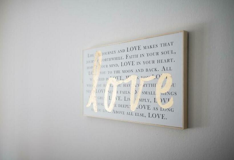 Отель Mondschein Rooms