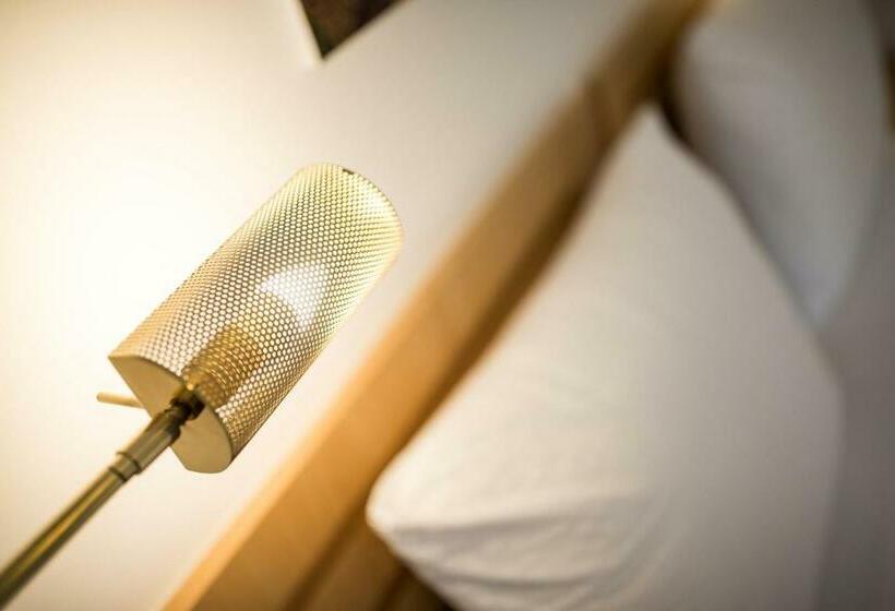 Отель Mondschein Rooms