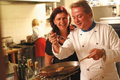 ホテル Restaurant Pusswald