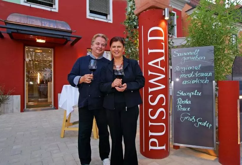 ホテル Restaurant Pusswald
