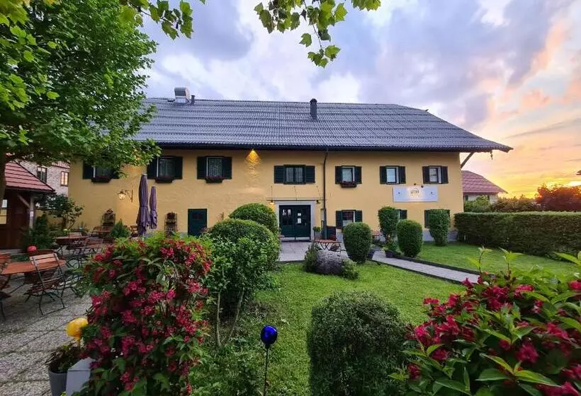 펜션 Gasthof Zur Strass