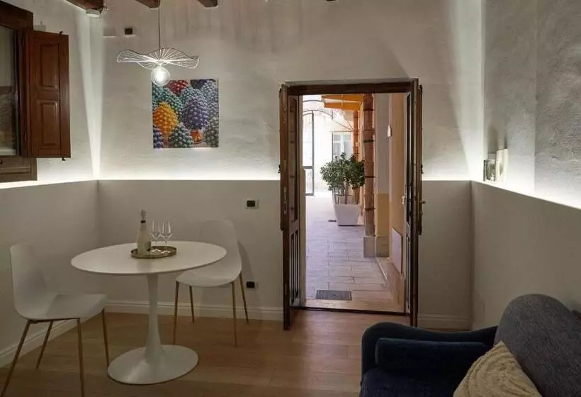 Residence Cortile Mercè