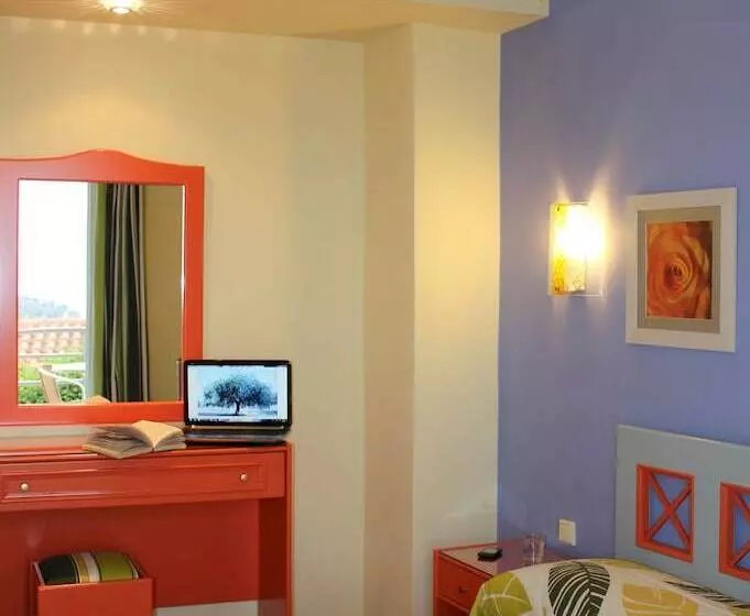 Amaryllis Hotel Apartments