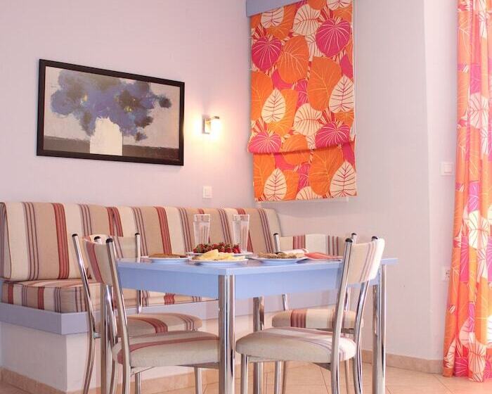 Amaryllis Hotel Apartments