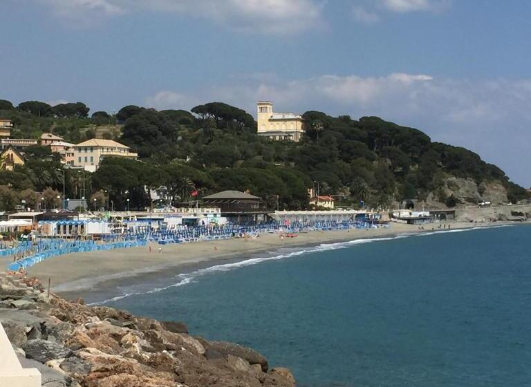 בית מלון כפרי Flora