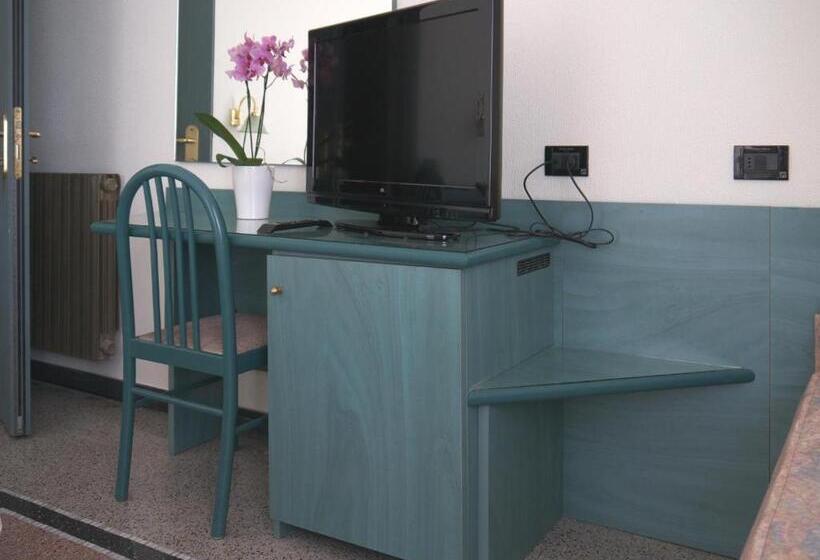 בית מלון כפרי Flora