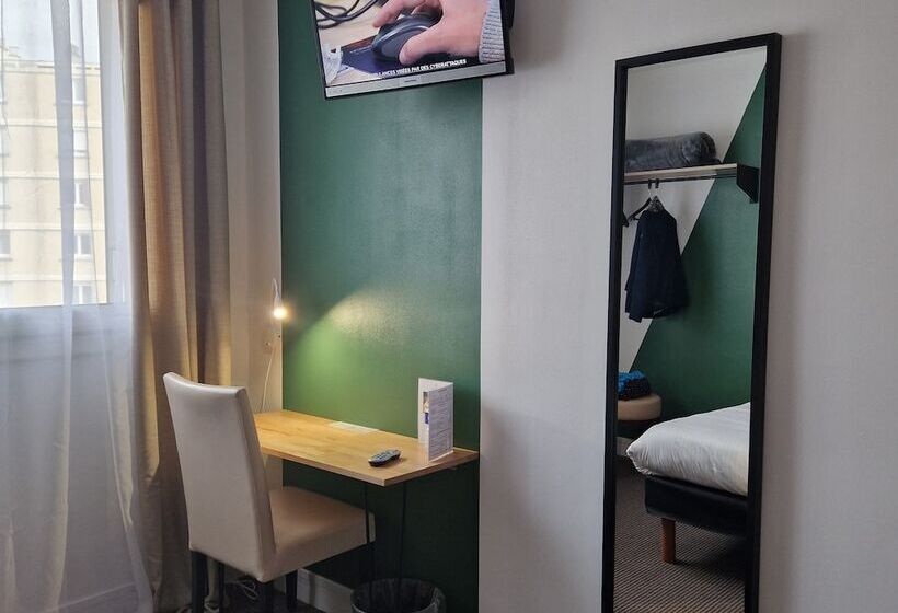 Отель L Hôtel Bristol