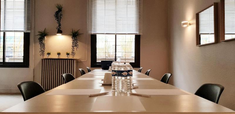 Отель L Hôtel Bristol