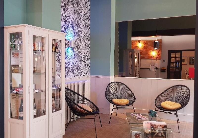 Отель L Hôtel Bristol