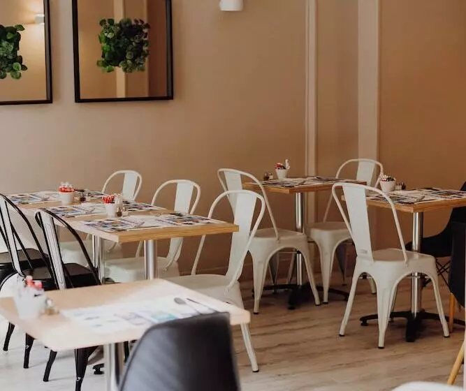 ホテル L Hôtel Bristol