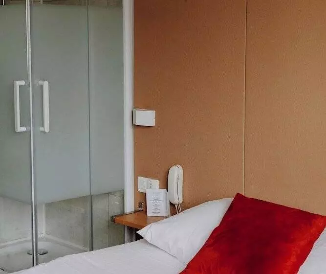 ホテル L Hôtel Bristol