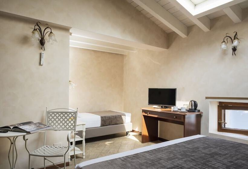 בית מלון כפרי Mayer & Splendid – Wellness E Spa