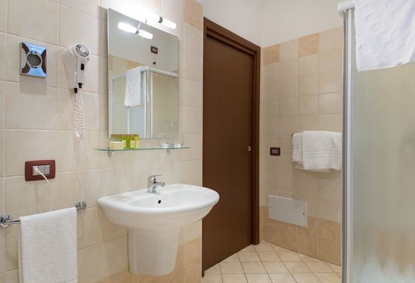 בית מלון כפרי Mayer & Splendid – Wellness E Spa