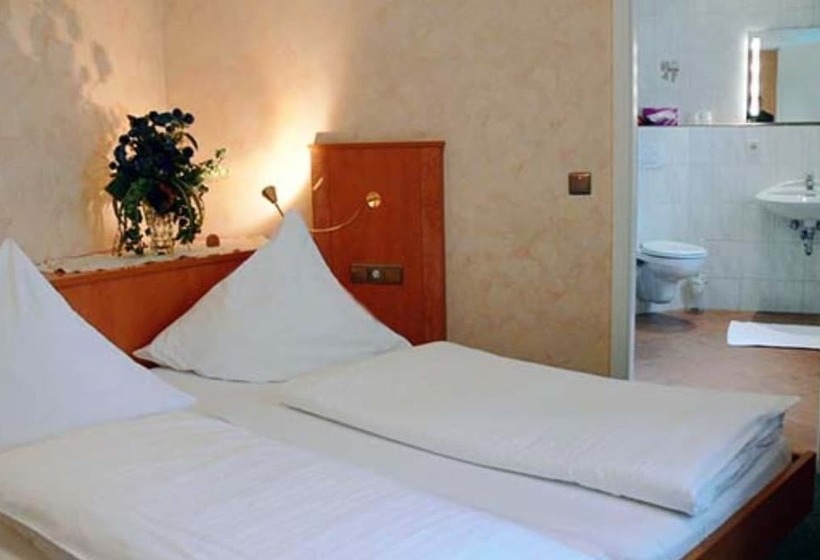 Отель Quellenhof