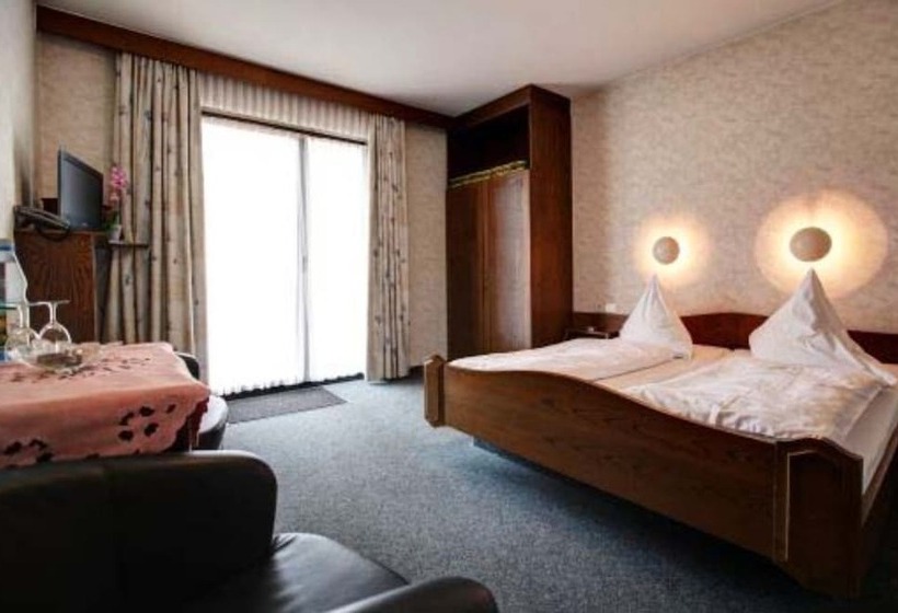 Отель Quellenhof