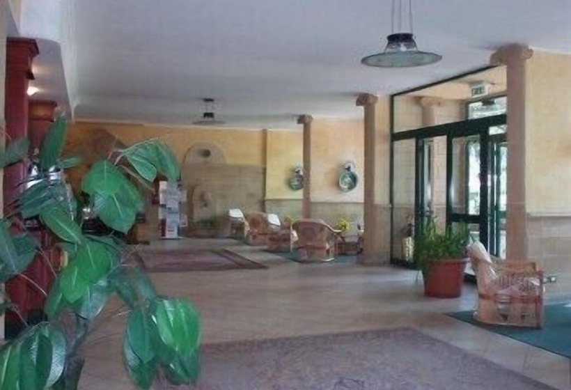 בית מלון כפרי Salus