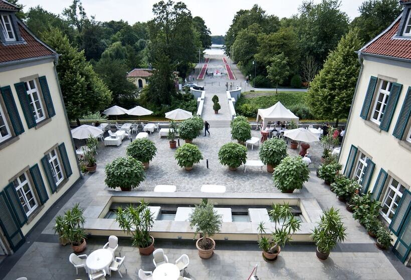 בית מלון כפרי Schloss Berge