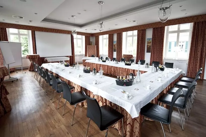 فندق Schloss Berge