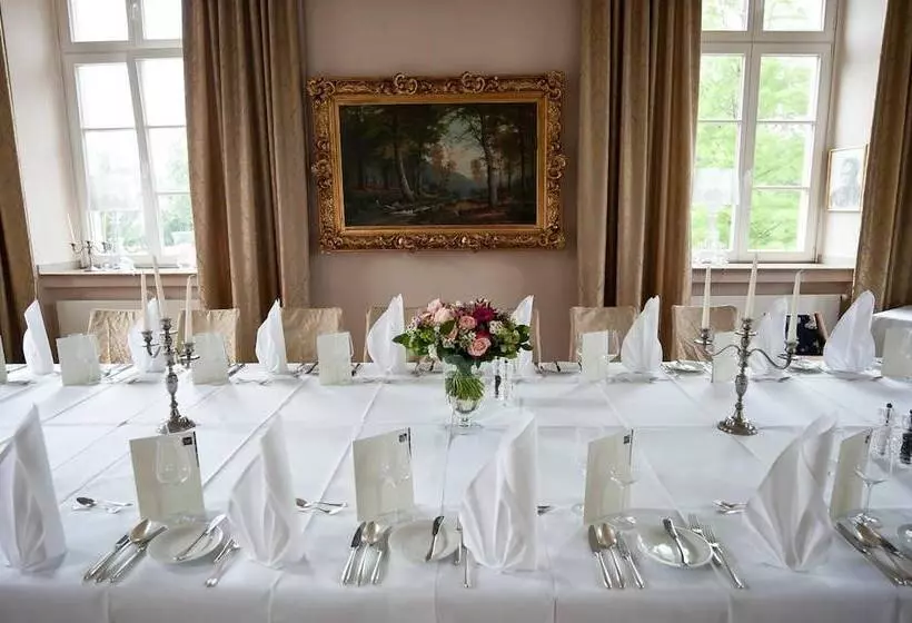 فندق Schloss Berge