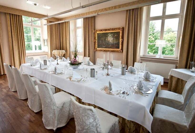 בית מלון כפרי Schloss Berge