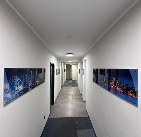 Smart Stay Hotel Station