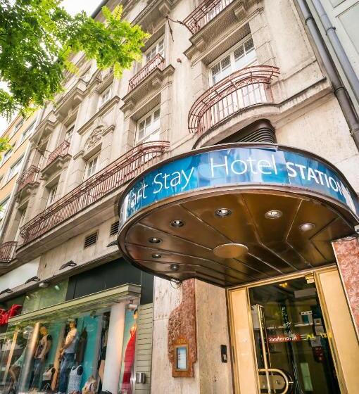 Smart Stay Hotel Station