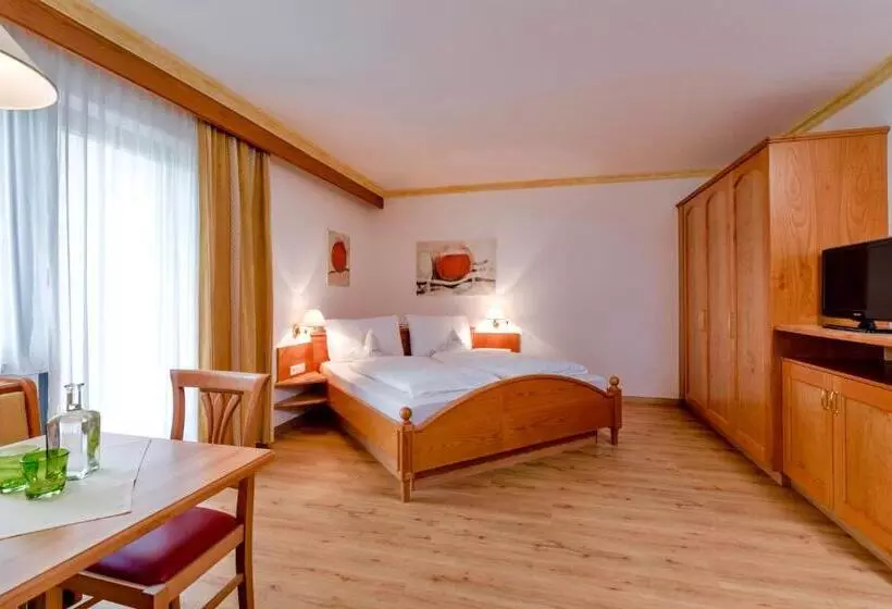 Отель Sonnenburg