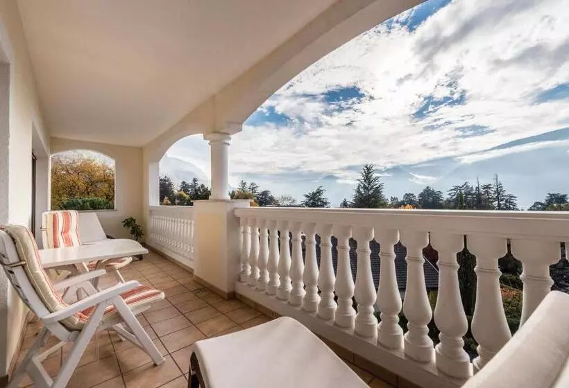 Отель Sonnenburg