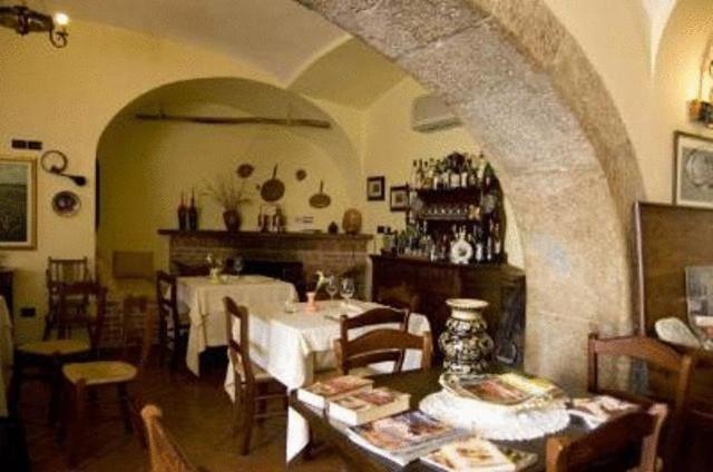 Отель Tavernola  Locanda Di Campagna