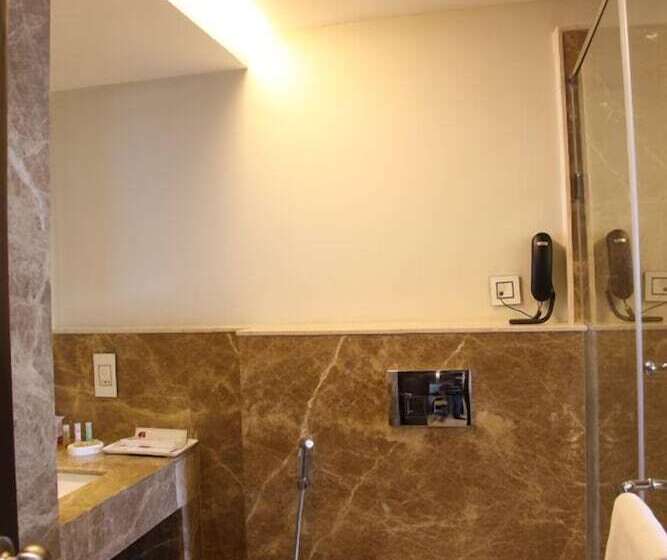 Hotel Treehouse Queens Pearl