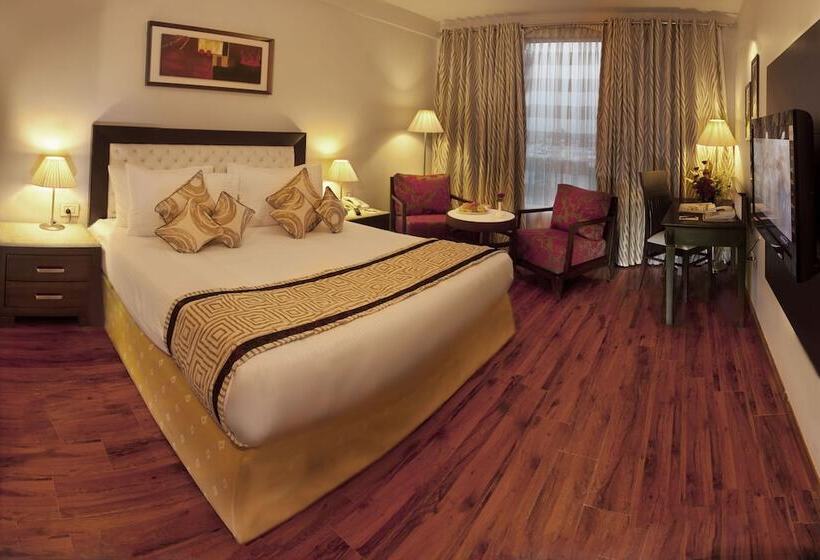 Hotel Treehouse Queens Pearl