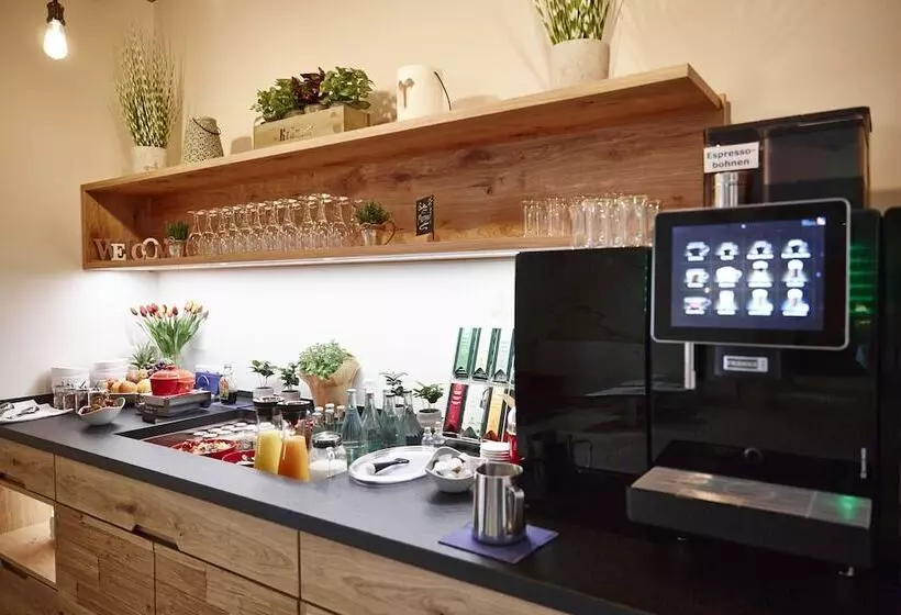 Отель Und Restaurant Bommersheim