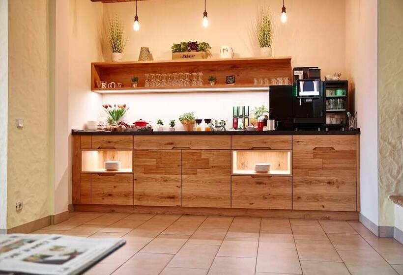 Отель Und Restaurant Bommersheim