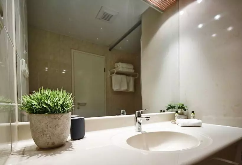 Отель Und Restaurant Bommersheim