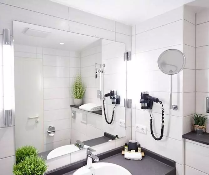 Отель Und Restaurant Bommersheim