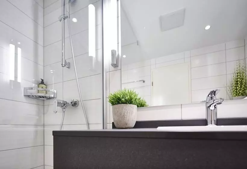 Отель Und Restaurant Bommersheim