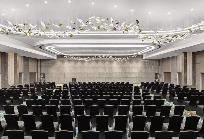 Novotel Mumbai International Airport