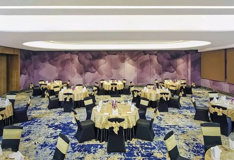 Novotel Mumbai International Airport